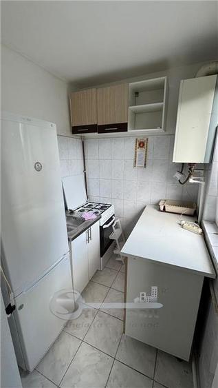 Apartament cu 3 camere nedecomandat, mobilat în Tătărași