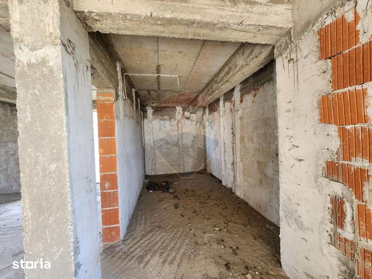 Casă cu 5 camere cu Teren 406 Mp în Nord