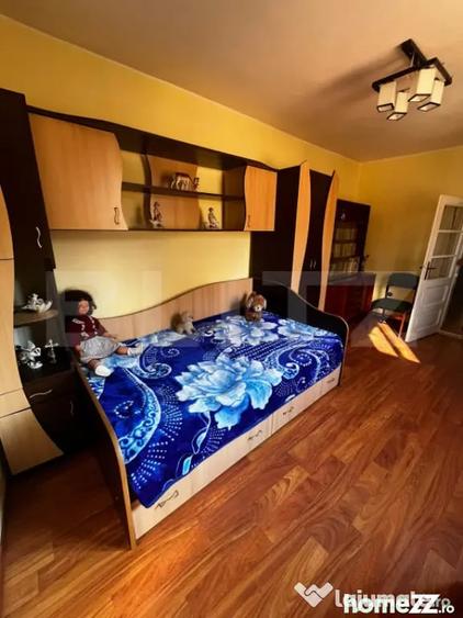 Casă cu 4 camere cu Teren 100 Mp în Central