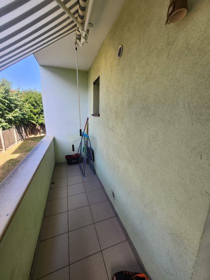 Apartament cu 3 camere, 61 mp, 2 balcoane, zona Florilor - 10