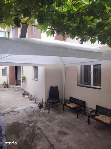Casă cu 5 camere cu Teren 50 Mp în Siloz