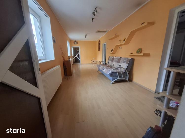 Casă cu 3 camere cu Teren 420 Mp în Mioriței