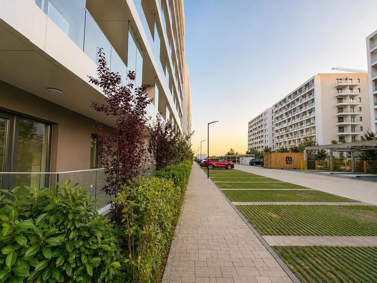 Apartament cu 2 camere semidecomandat, mobilat în Pipera