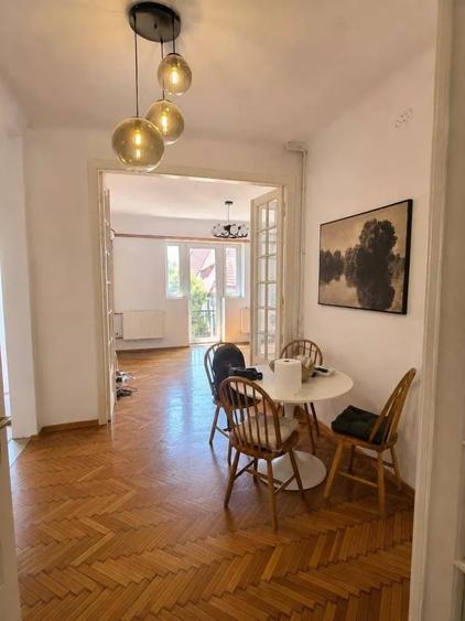 Apartament cu 3 camere decomandat în Cișmigiu