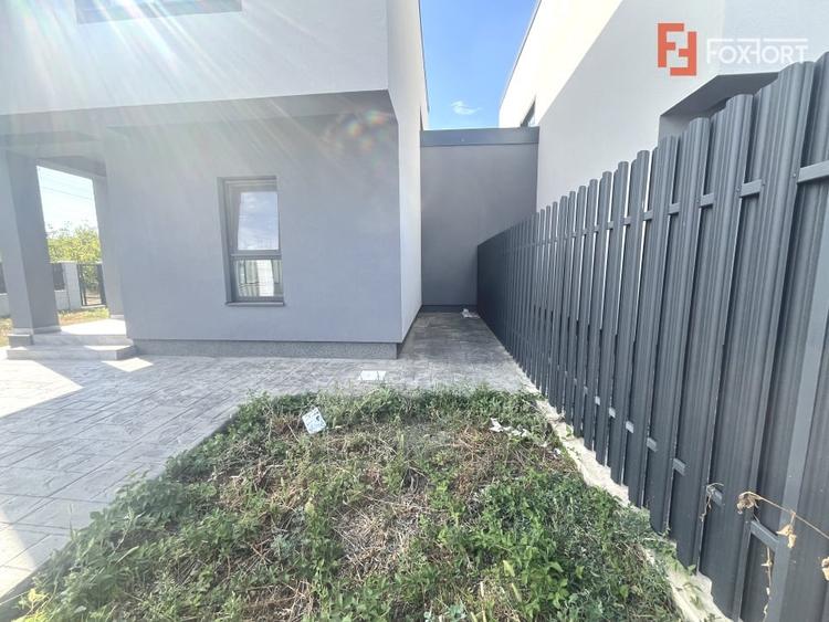 Duplex cu 3 camere cu Canalizare în Moșnița Nouă