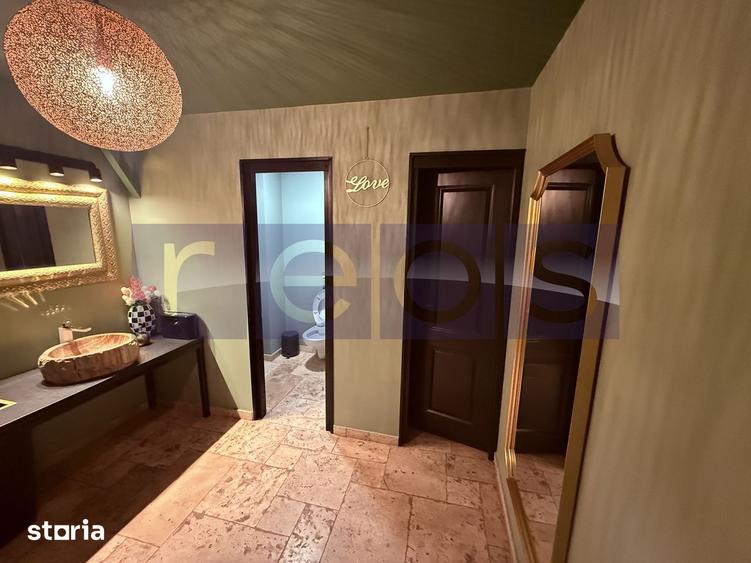 Spațiu comercial, de 366 mp, în Central