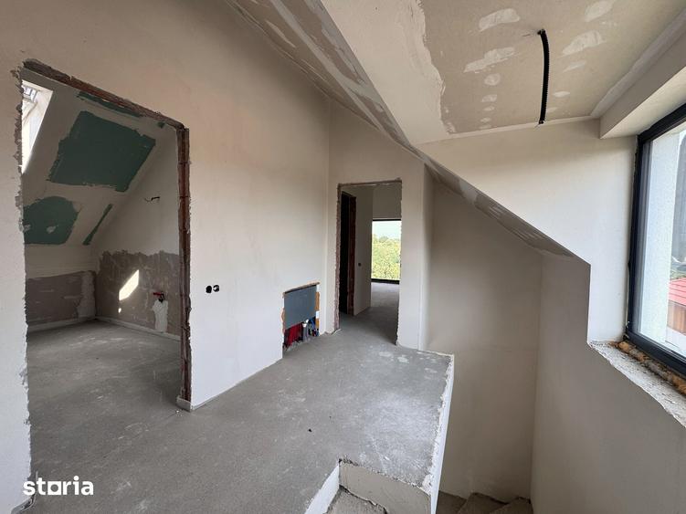 Casă cu 4 camere cu Teren 873 Mp în Feleacu