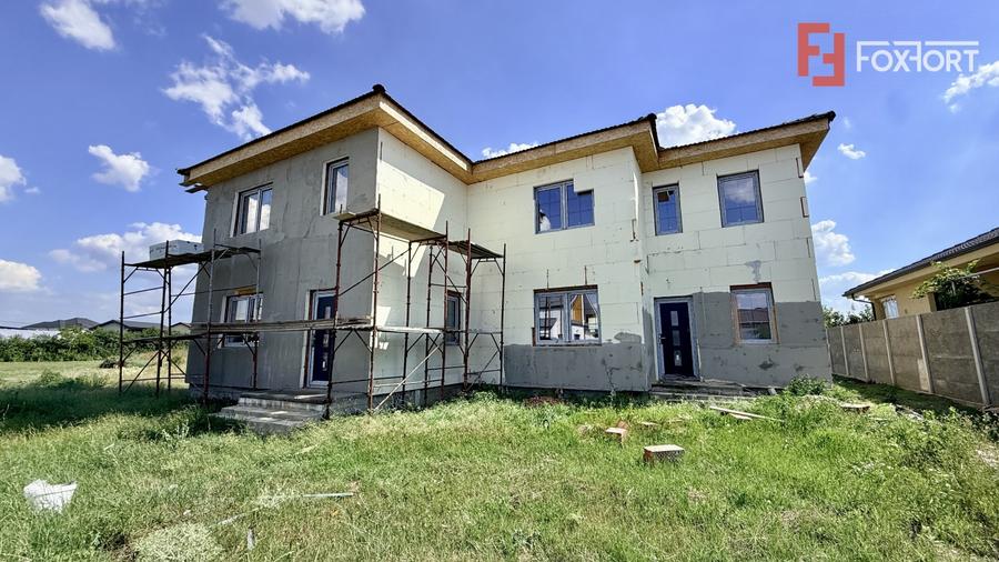 Duplex cu 3 camere cu Canalizare în Moșnița Nouă