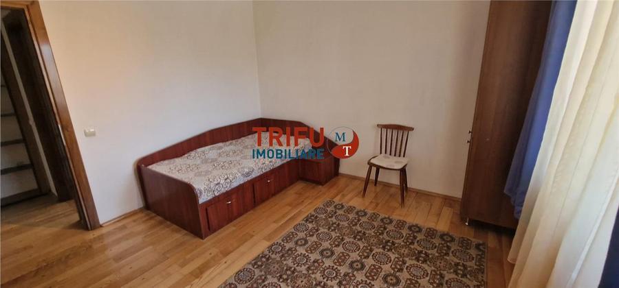Apartament cu 3 camere decomandat, mobilat în Cetate