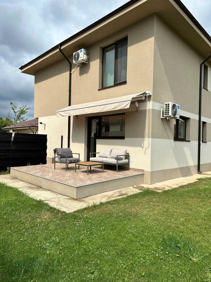 Casă cu 4 camere în Corbeanca