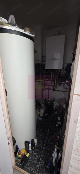 Casă cu 8 camere cu Teren 400 Mp în Zamora