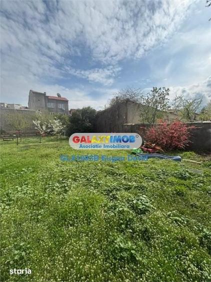 Teren de 900 mp, în Gara de Nord