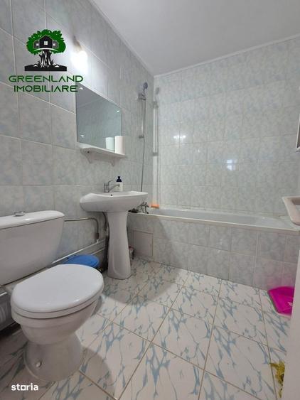 Apartament cu 3 camere decomandat în Frumoasa