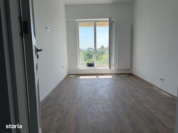Apartament cu 3 camere în Uverturii