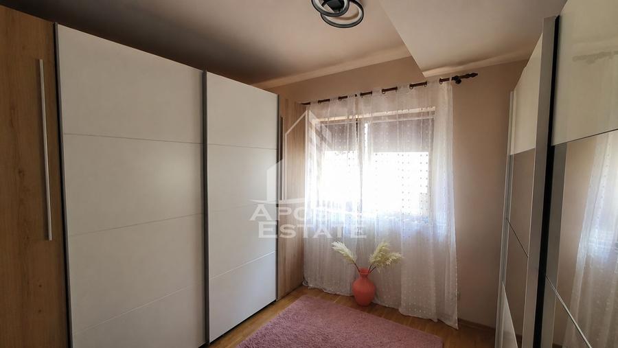 Duplex cu 4 camere cu Canalizare în Dumbrăvița