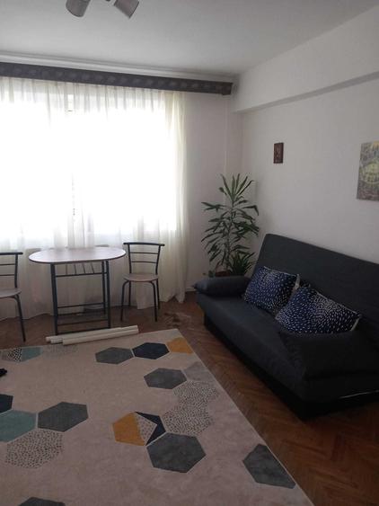Apartament cu 2 camere nedecomandat în Ultracentral