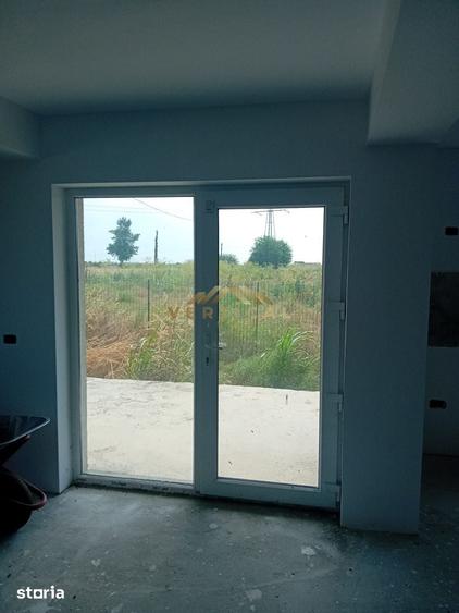 Casă cu 3 camere cu Teren 383 Mp în Vidra