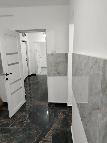 Apartament cu 3 camere decomandat în Tătărași