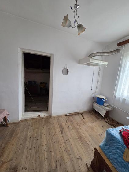 Casă individuală cu 3 camere cu Teren 1689 Mp în Sascut