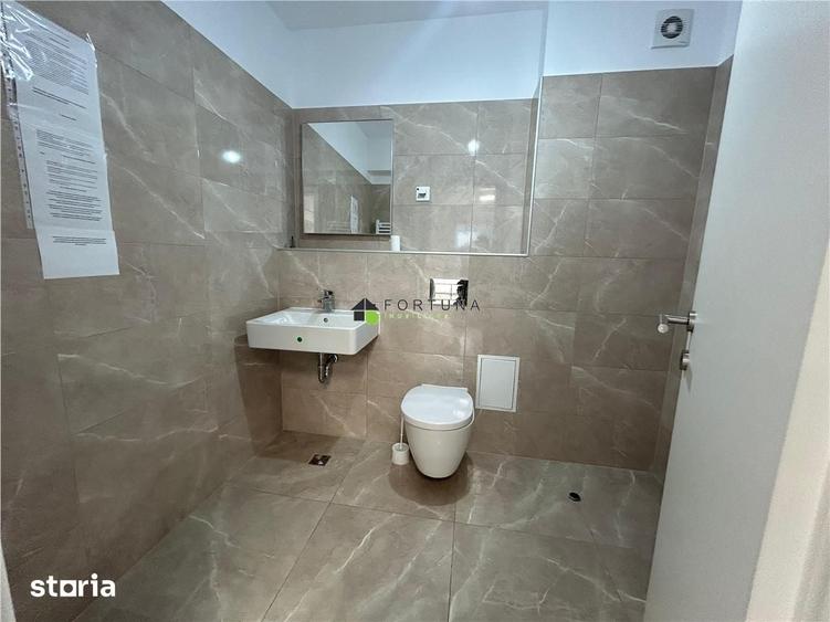 Spațiu comercial, de 76 mp, în Tractorul