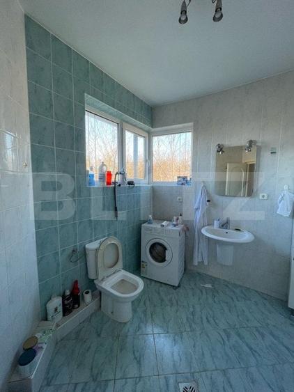 Casă individuală cu 6 camere cu Canalizare în Platou