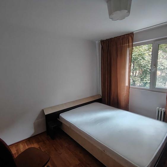 Apartament cu 2 camere decomandat în Lujerului