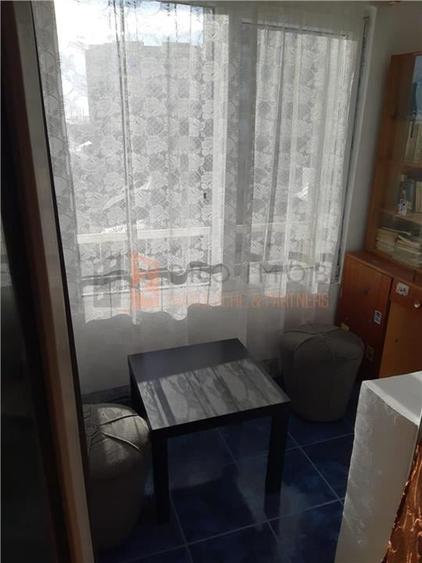 Apartament cu 3 camere decomandat în Dorobanți 1