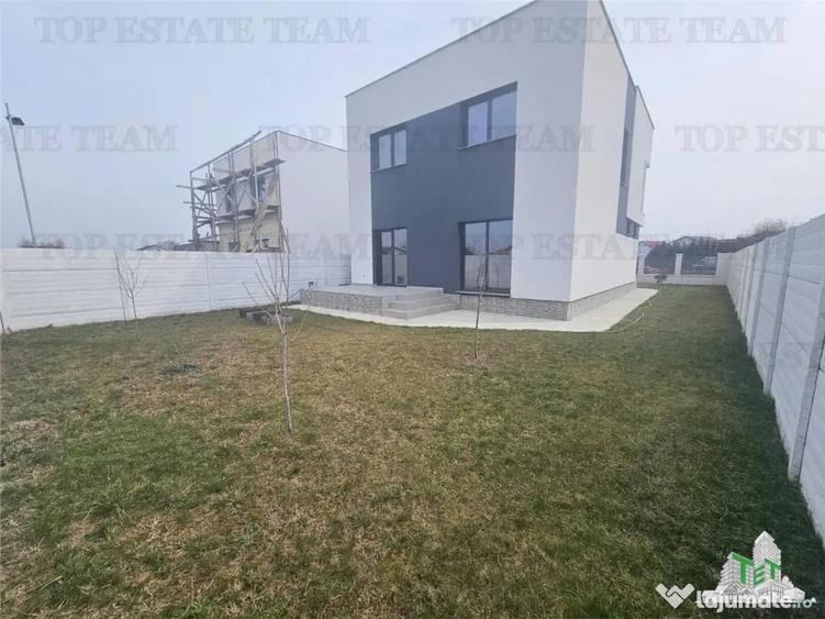 Casă cu 4 camere cu Teren 400 Mp în Dragomirești-Deal