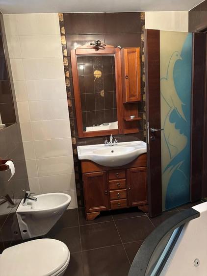 Casă cu Teren 680 Mp în Trivale