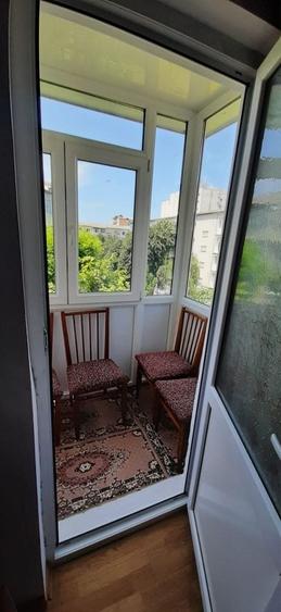 Apartament cu 3 camere în Micro 5