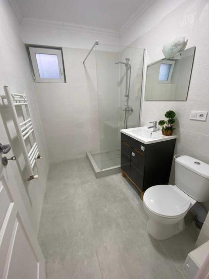 Casă cu 4 camere cu Teren 250 Mp în Central