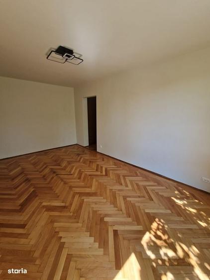 Proprietar Vand Apartament 3 camere bloc 3/4 Piata Minis - Titan - 20