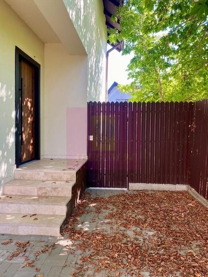 Duplex cu 4 camere cu Canalizare în Mogoșoaia