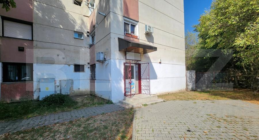 Spațiu comercial, de 80 mp, în Rovinari