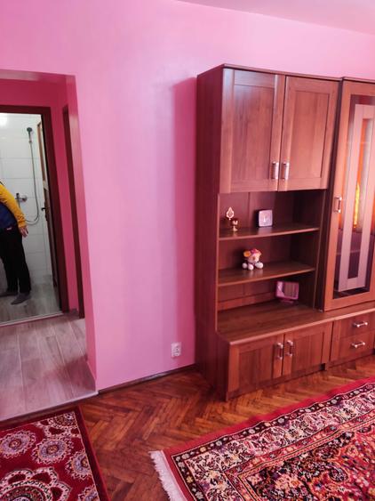 Apartament cu 2 camere semidecomandat în Petros