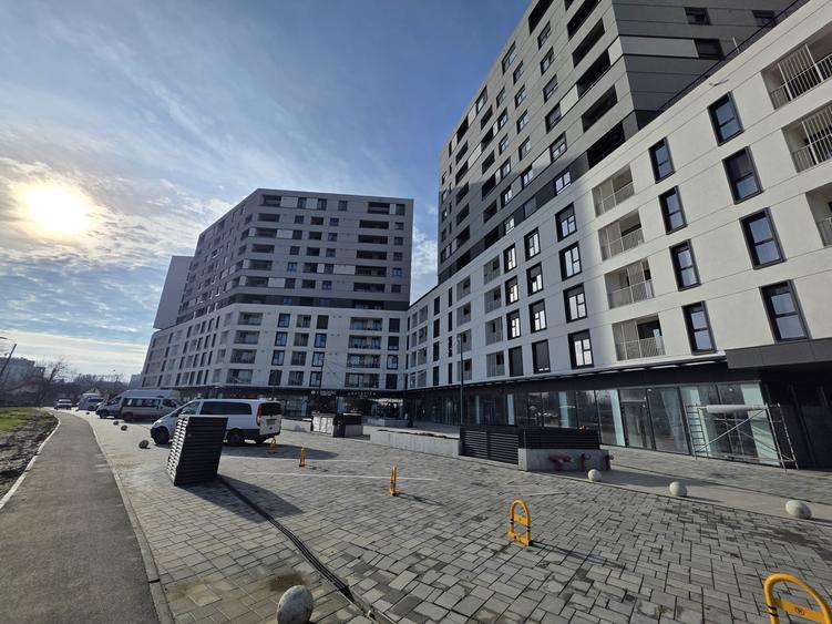 Apartament cu 3 camere decomandat în Circumvalațiunii