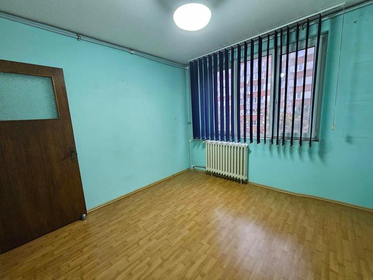 Apartament cu 3 camere în Antiaeriană