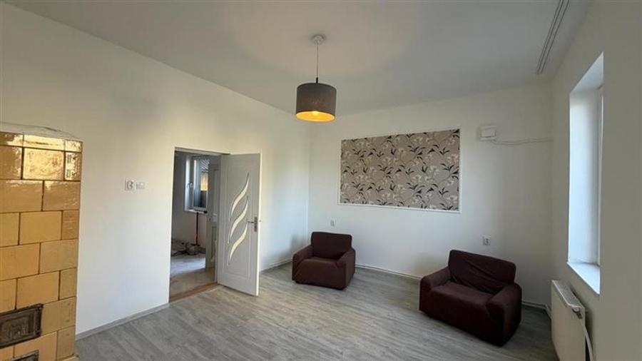 Casă individuală cu 2 camere cu Canalizare în Mărăști