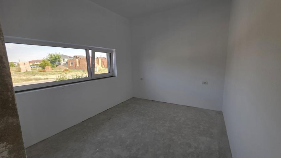 Duplex cu 5 camere cu Canalizare în Dumbrăvița