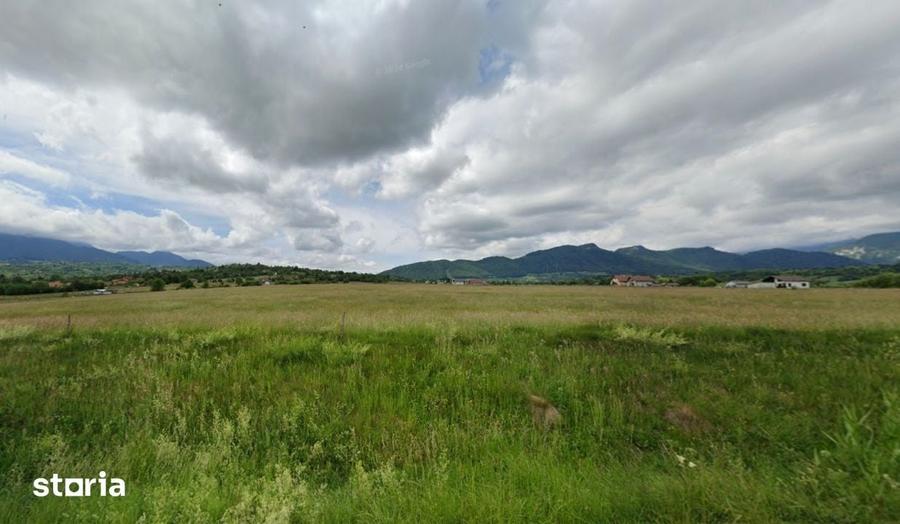 Teren de 1000 mp, în Bran