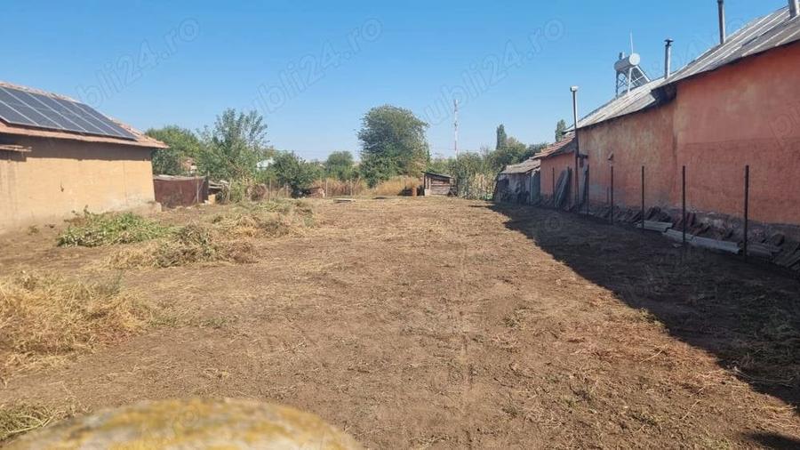Teren de 800 mp, în Central