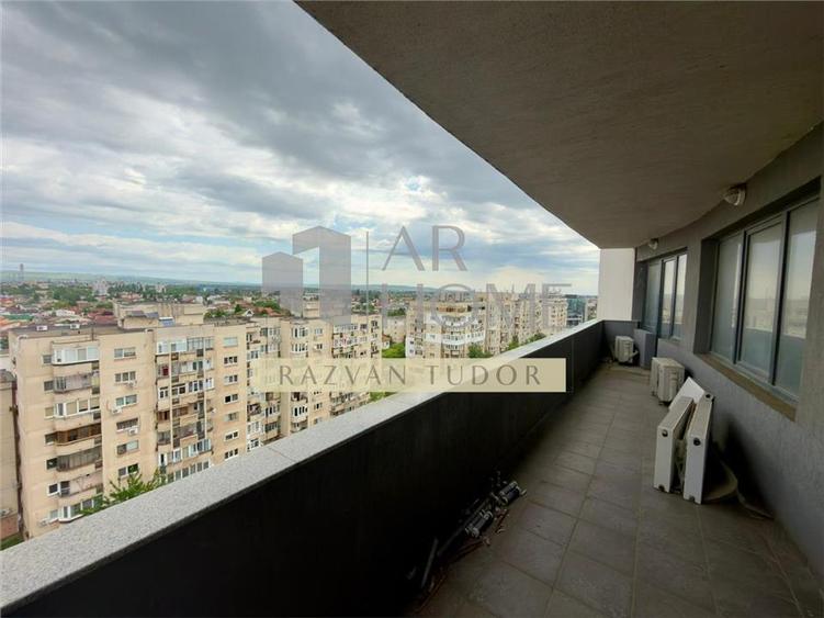 Apartament cu 4 camere decomandat în Ultracentral