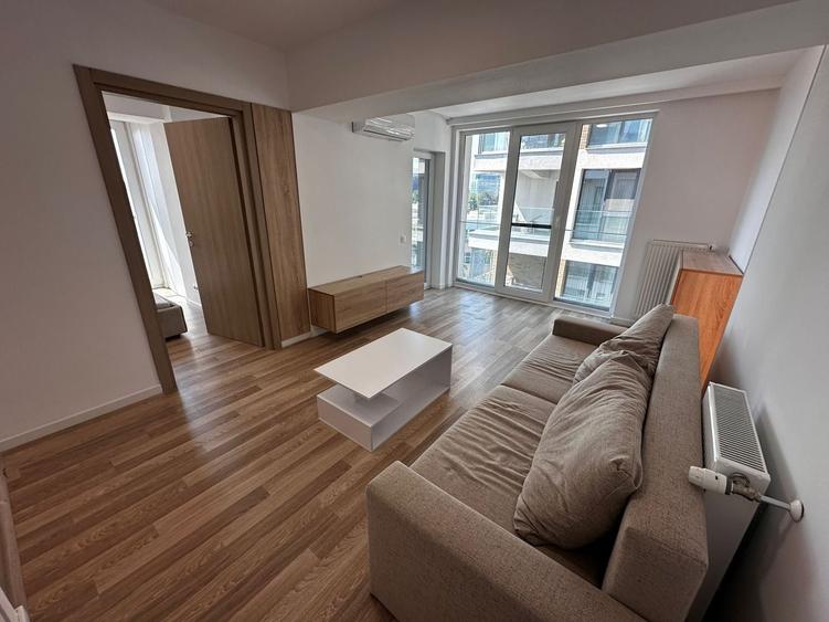 Apartament cu 2 camere semidecomandat, mobilat în Basarab