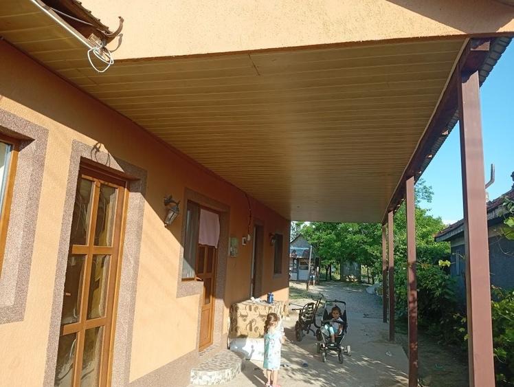 Casă cu 3 camere în Vadu Pașii