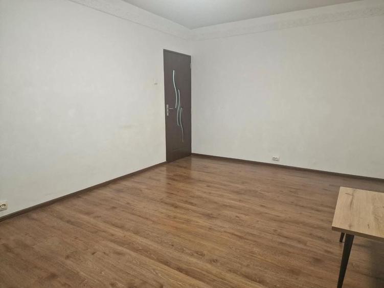 Apartament cu 2 camere decomandat în Sud