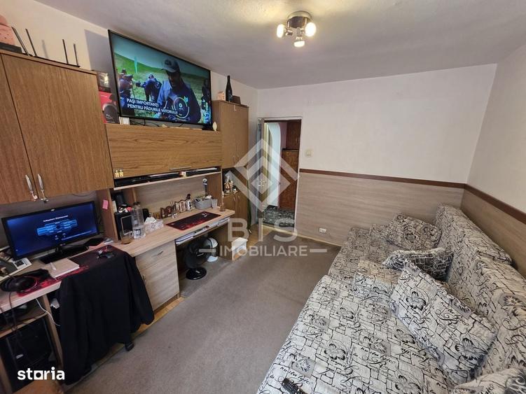 Apartament cu 2 camere decomandat în Domnești
