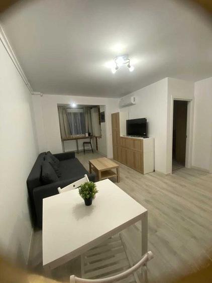 Apartament cu 2 camere decomandat în Cățelu