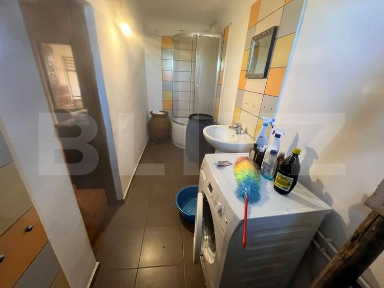Casă individuală cu 3 camere cu Teren 4500 Mp în Bolovani