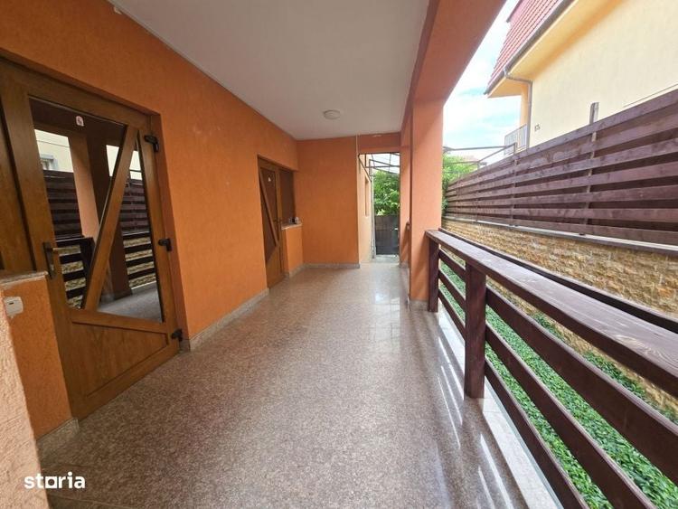 Casă cu 4 camere în Bună Ziua