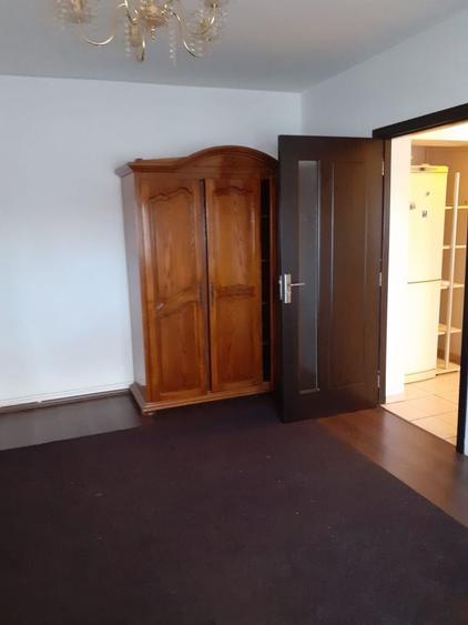 Apartament cu 2 camere nedecomandat în Central